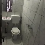Nusa בית הארחה 3*