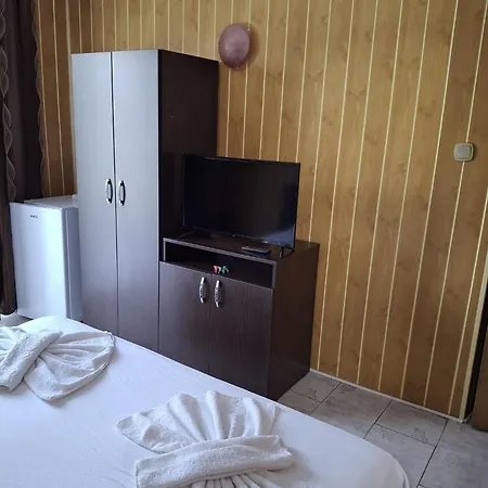 Guest house Nusa 3*