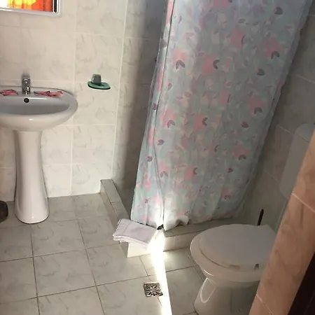 Vila Nusa * אפורי נורד